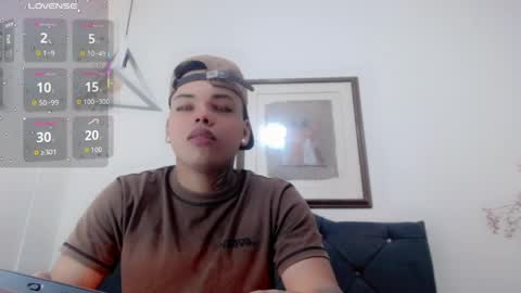 royal_xx online show from March 17, 9:18 pm