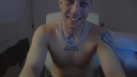 Snapshot of royalpapi12 chatting on March 30, 6:36 am royalpapi12 online show from March 30, 6:36 am