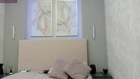 Snapshot of royce_ghost chatting on October 22, 5:30 am AnikaIm so hot that Ive already burned myself do you want me to set you on fire too online show from October 22, 5:30 am