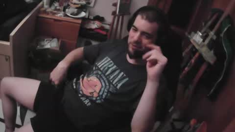 Snapshot of royer04 chatting on October 6, 2:20 am royer04 online show from October 6, 2:20 am