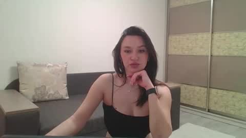 Roza05x online show from April 4, 9:07 am