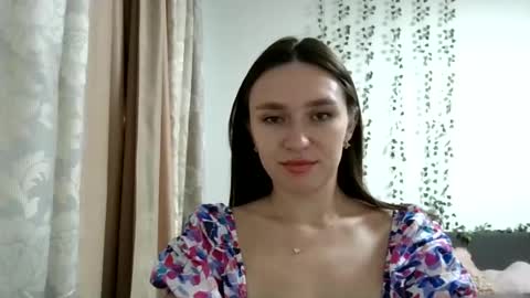Roza05x online show from July 7, 2:32 pm