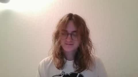 Snapshot of rozequartzz chatting on December 17, 11:38 am Rose online show from December 17, 11:38 am