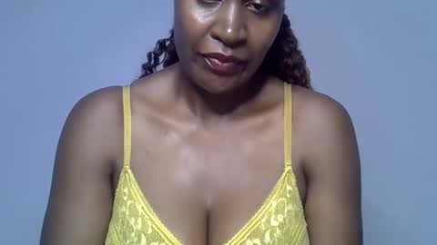 rozie34 online show from April 3, 12:08 am