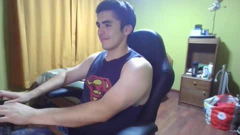 Snapshot of rpaulo25 chatting on December 23, 4:22 am rpaulo25 online show from December 23, 4:22 am