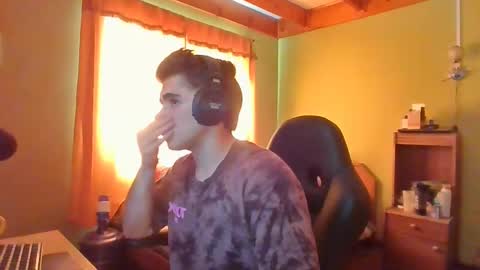 Snapshot of rpaulo25 chatting on January 30, 7:59 pm rpaulo25 online show from January 30, 7:59 pm