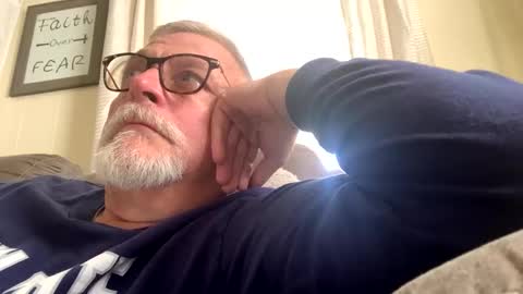 Snapshot of rs006 chatting on October 2, 3:52 pm rs006 online show from October 2, 3:52 pm