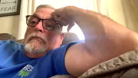 Snapshot of rs006 chatting on October 6, 3:53 pm rs006 online show from October 6, 3:53 pm