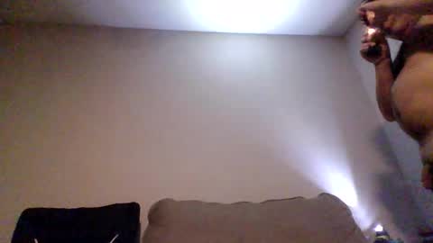 Snapshot of rubbingoneout714 chatting on December 1, 11:10 pm rubbingoneout714 online show from December 1, 11:10 pm