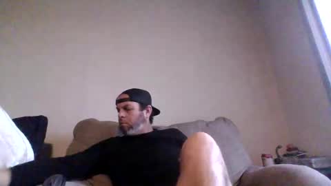 Snapshot of rubbingoneout714 chatting on December 4, 7:00 pm rubbingoneout714 online show from December 4, 7:00 pm