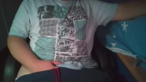 Snapshot of ruben90mr chatting on November 5, 1:27 am ruben90mr online show from November 5, 1:27 am