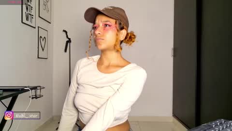Rubi online show from July 7, 11:42 pm