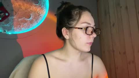 AYSHE online show from February 24, 8:07 pm