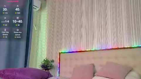 Snapshot of rubyvalen chatting on June 24, 1:15 am Ruby online show from June 24, 1:15 am