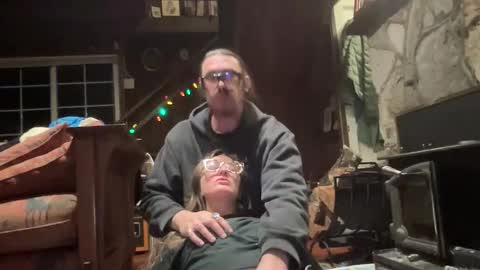 Snapshot of rubywavesback chatting on December 5, 9:29 am rubywavesback online show from December 5, 9:29 am