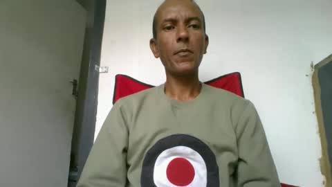 Snapshot of ruffriders1 chatting on November 1, 12:51 pm ruffriders1 online show from November 1, 12:51 pm