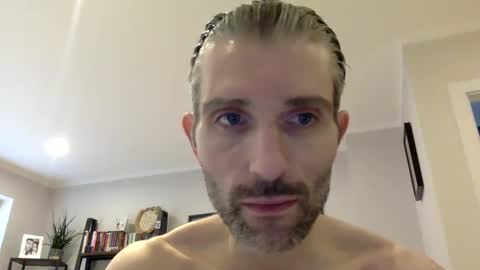 Snapshot of rugbymvp chatting on December 10, 1:22 pm rugbymvp online show from December 10, 1:22 pm