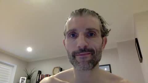 Snapshot of rugbymvp chatting on December 17, 11:16 am rugbymvp online show from December 17, 11:16 am