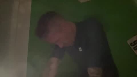 Snapshot of runxx96355 chatting on December 17, 3:23 am run online show from December 17, 3:23 am