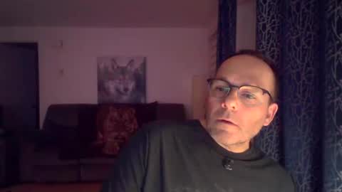 Snapshot of rushse886410 chatting on June 9, 2:23 am rushse886410 online show from June 9, 2:23 am