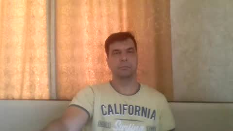 Snapshot of rusqadisx chatting on August 2, 7:40 am rusqadisx online show from August 2, 7:40 am