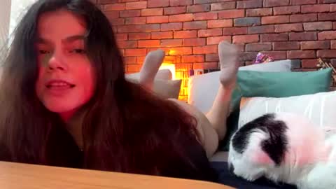 Lorenn online show from August 3, 9:40 pm