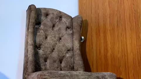 Snapshot of russell_adams_ chatting on December 17, 4:23 am R U S S E L L online show from December 17, 4:23 am