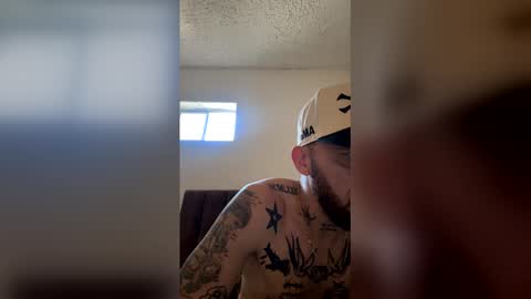 russo_fox online show from May 14, 9:54 pm