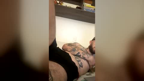 russo_fox online show from June 19, 3:11 am