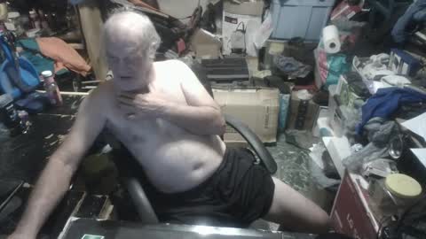 Snapshot of russtenail21 chatting on September 11, 6:52 pm Russtenail21 online show from September 11, 6:52 pm