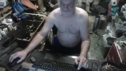 Snapshot of russtenail21 chatting on September 16, 7:42 am Russtenail21 online show from September 16, 7:42 am