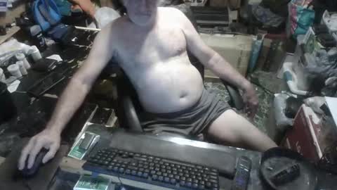 Snapshot of russtenail21 chatting on September 24, 4:54 pm Russtenail21 online show from September 24, 4:54 pm