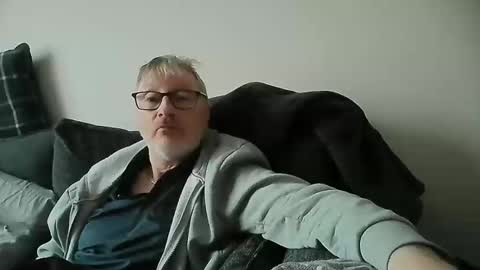 rusty69x online show from December 30, 9:27 am