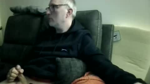 rusty69x online show from December 2, 3:56 am