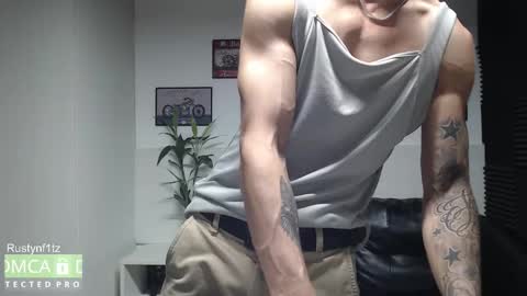 Snapshot of rustynf1tz chatting on November 14, 5:33 pm MillionDollarGuy online show from November 14, 5:33 pm