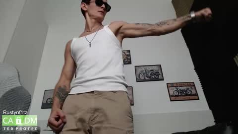 Snapshot of rustynf1tz chatting on December 14, 9:25 am MillionDollarGuy online show from December 14, 9:25 am