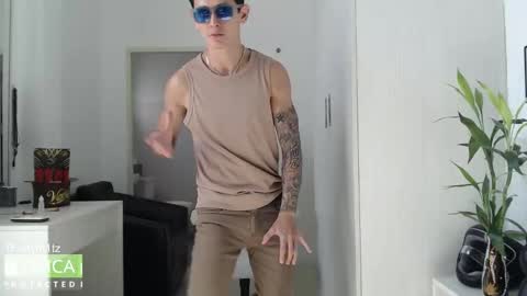 MillionDollarGuy online show from February 1, 3:05 am