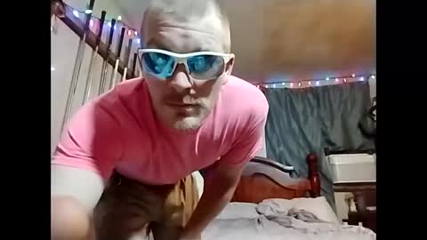 Snapshot of rustyshackelford1902 chatting on September 17, 1:24 pm Rusty online show from September 17, 1:24 pm