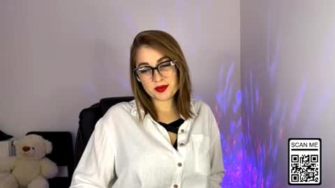 Snapshot of ruthless_111 chatting on October 24, 2:46 pm Nika online show from October 24, 2:46 pm