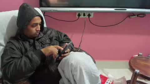 Snapshot of rwb17 chatting on December 21, 5:14 am rwb17 online show from December 21, 5:14 am