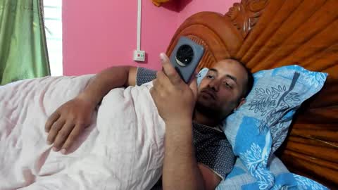 Snapshot of rwb17 chatting on December 22, 9:06 am rwb17 online show from December 22, 9:06 am