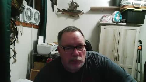 rwzar_1965 online show from June 15, 4:36 am