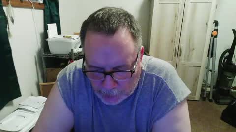 rwzar_1965 online show from June 17, 3:53 am