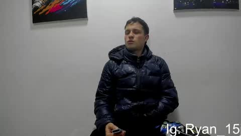 Snapshot of ryan15_ chatting on May 10, 11:21 pm Ryan 15 online show from May 10, 11:21 pm