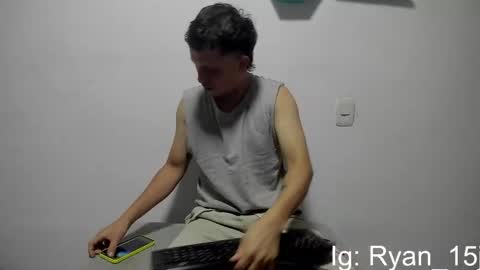 Snapshot of ryan15_ chatting on June 3, 10:07 am Ryan 15 online show from June 3, 10:07 am