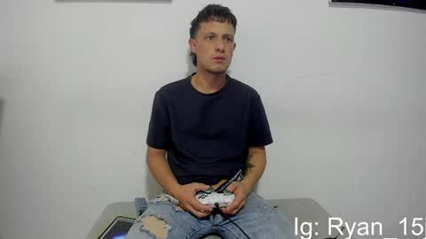Snapshot of ryan15_ chatting on June 6, 11:26 am Ryan 15 online show from June 6, 11:26 am