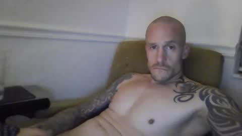 Snapshot of ryan1989xxx chatting on March 22, 11:35 am ryan1989xxx online show from March 22, 11:35 am