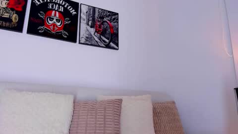 Ryan  online show from November 29, 1:52 am