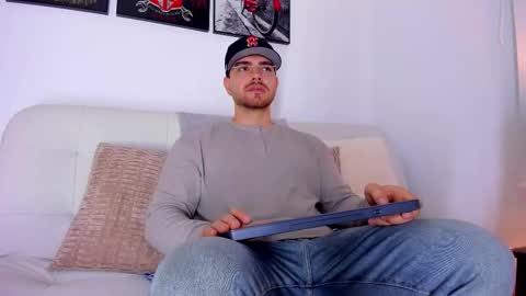 Ryan  online show from March 1, 8:27 am