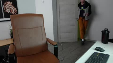 Snapshot of ryan_dozer chatting on March 21, 8:19 am RYAN DOZER online show from March 21, 8:19 am